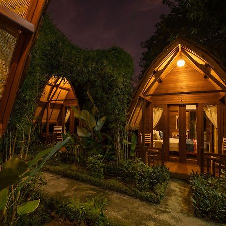 Kubu Kak Dudung Villas Jimbaran Exterior foto